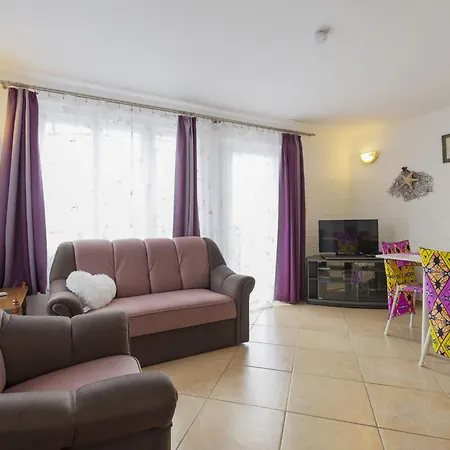 Annemarie By Interhome Feriehus Balatonalmádi